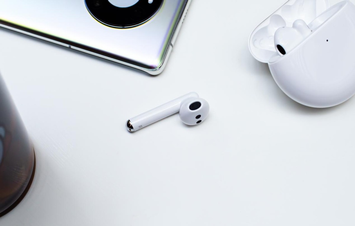 鍗庝负鑰虫満watchfreebuds,鍗庝负闄嶅櫔鑰虫満freebuds4璇勬祴