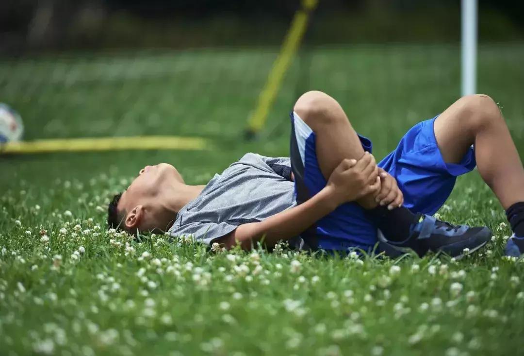 孩子经常肚子疼医生说没什么病,孩子没生病但老喊肚子疼