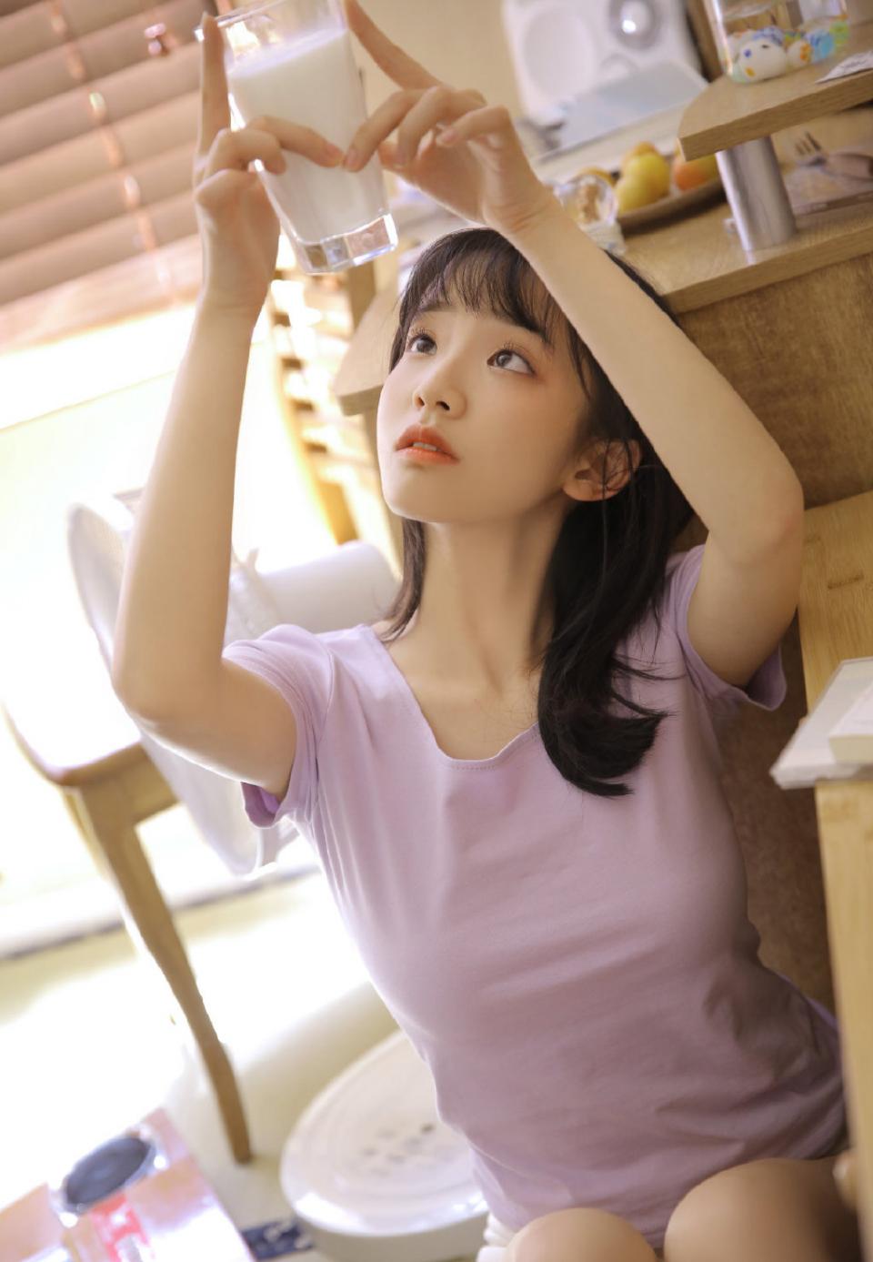 足球宝贝美女气质迷人个性时尚,美女足球宝贝个性高级感写真