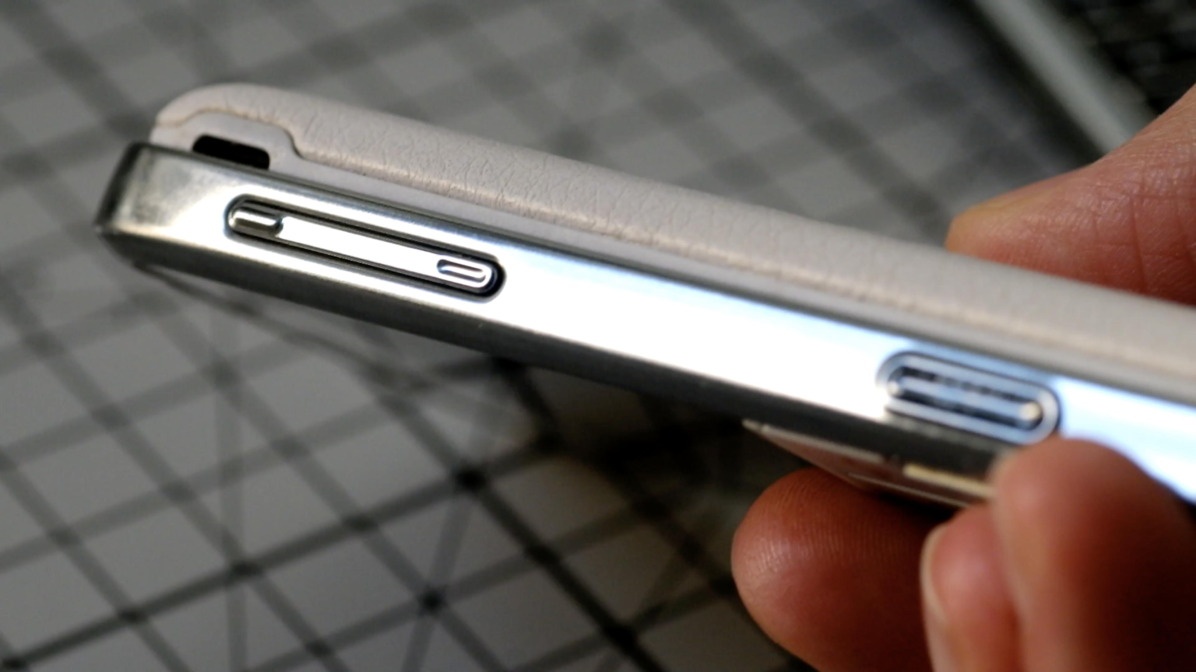 黑莓9000,黑莓9000是国产手机吗