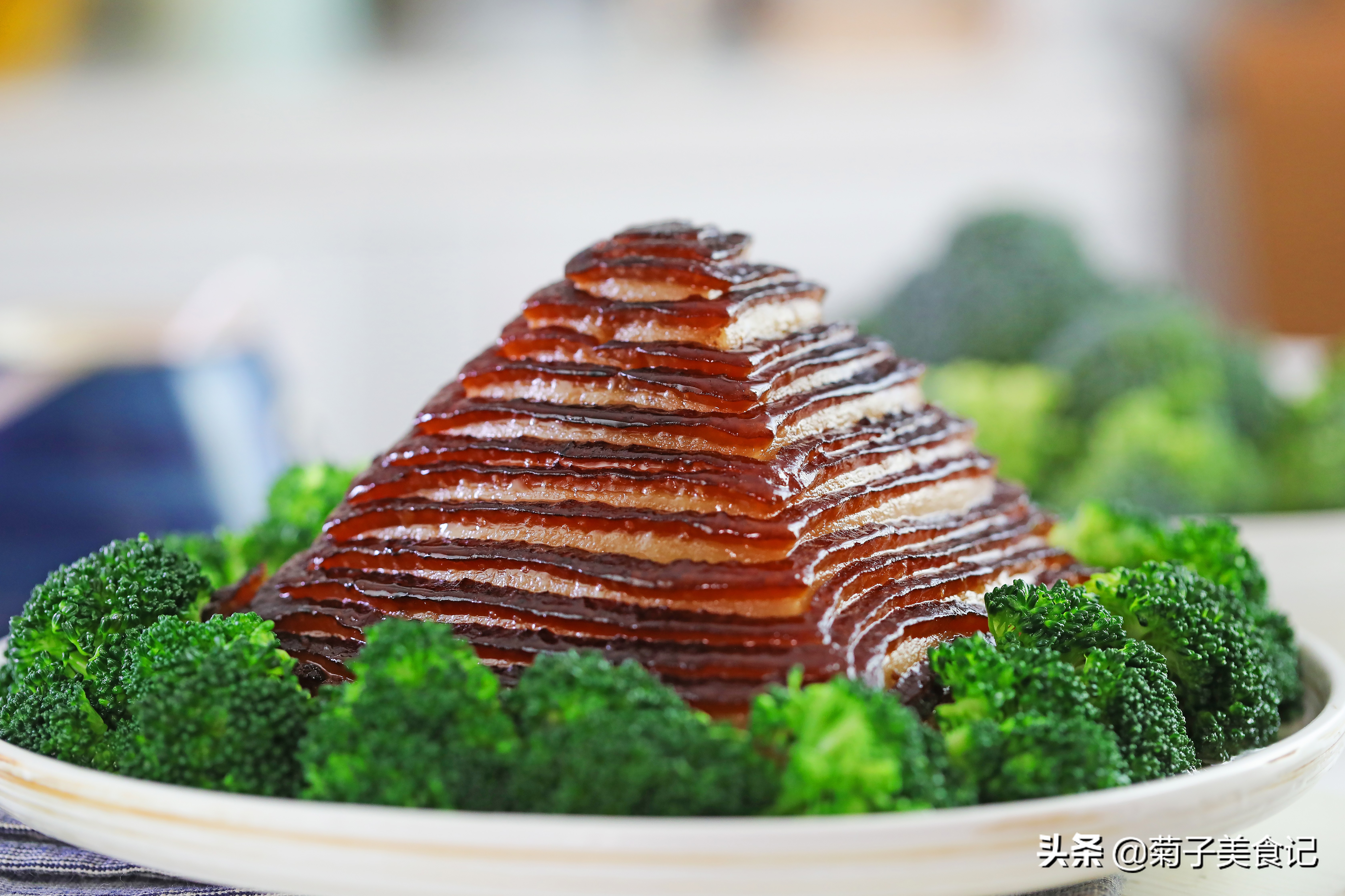 除夕年夜饭少不了肉菜，这12道猪肉做法随你选，家人夸你是大厨