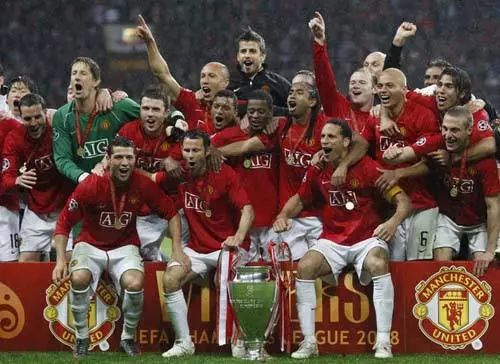 鲁尼和红魔曼联哪个好,曼联历史第一人鲁尼