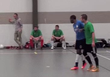 业余足球过人集锦高清,业余足球总结出来的经验