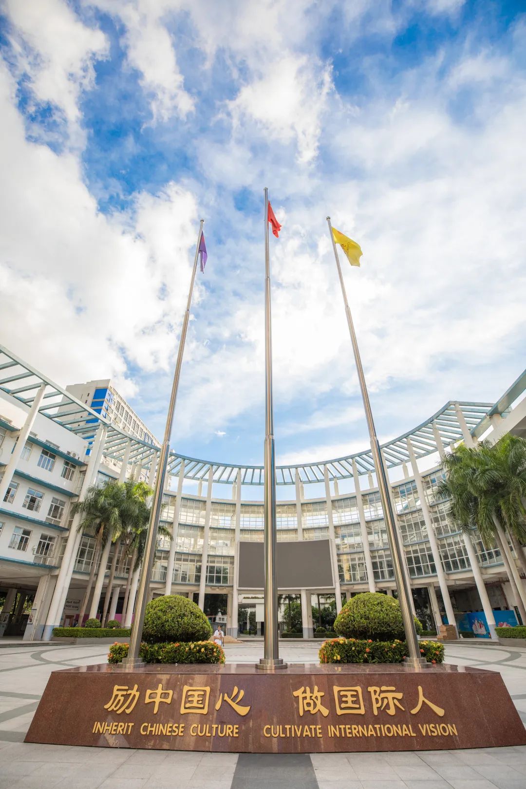 投资10亿，坐标布吉，这是一所被低估的宝藏学校