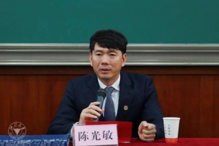 百丽女鞋濒临倒闭后怎么逆袭的,百丽靠什么奠定鞋业霸主地位