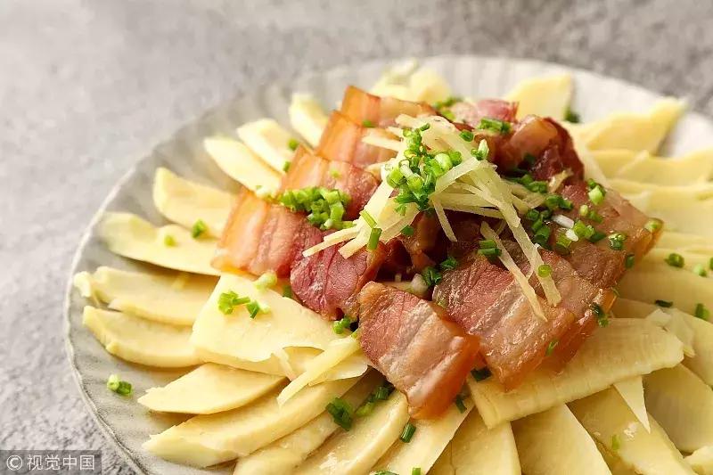冬笋炒腊肉最正宗的做法,冬笋炒腊肉要不要先焯水