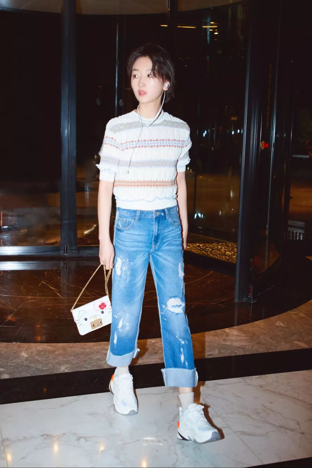 周冬雨变美女,周冬雨变好看了