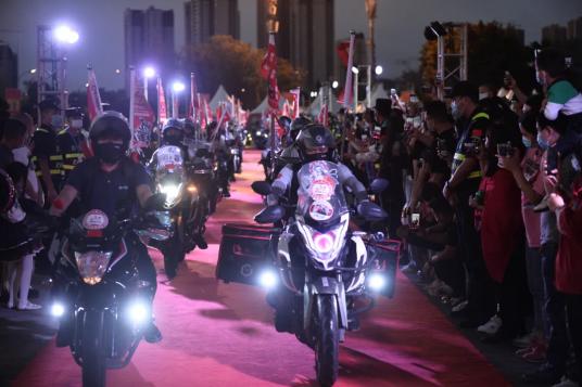 全国各地摩友齐聚重庆,2020重庆摩博会摩友狂欢夜