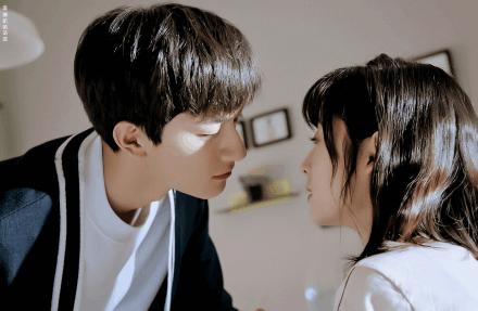 怎么让女朋友对你死心塌地,如何让女朋友不在乎别人