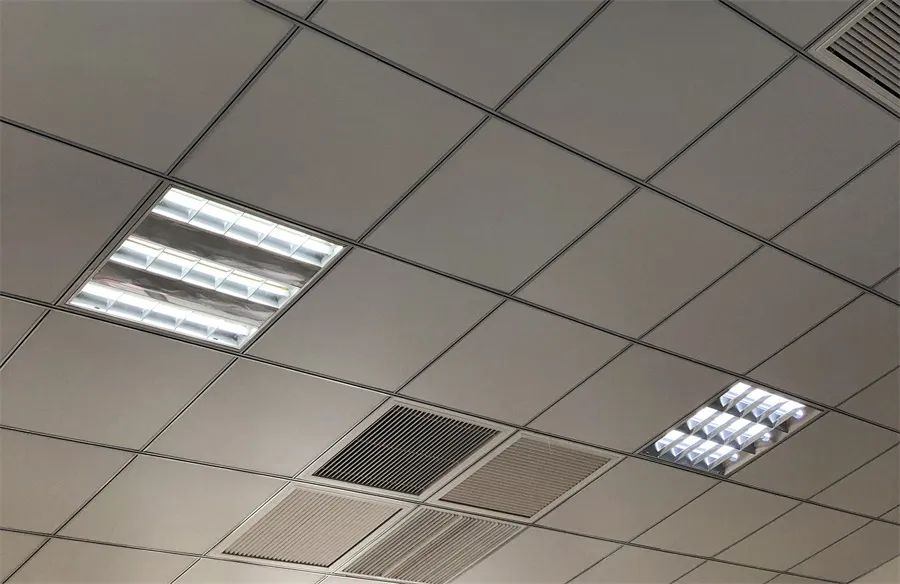 台灯炫光和眩光区别,防眩光护眼台灯推荐