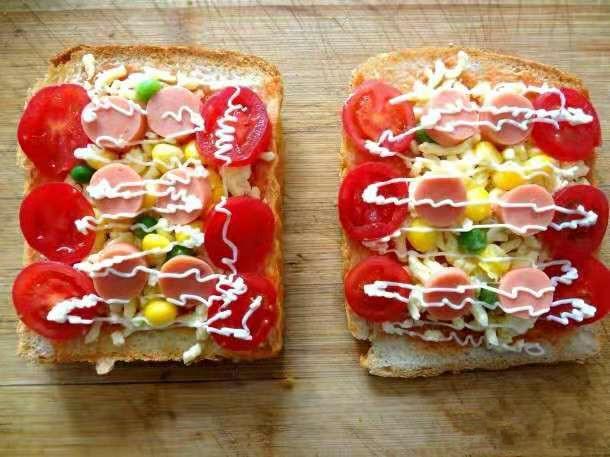 10分钟懒人披萨早餐,快手吐司披萨做法