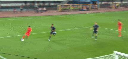 国足7-0大胜乌兹别克斯坦队,国足燃场面