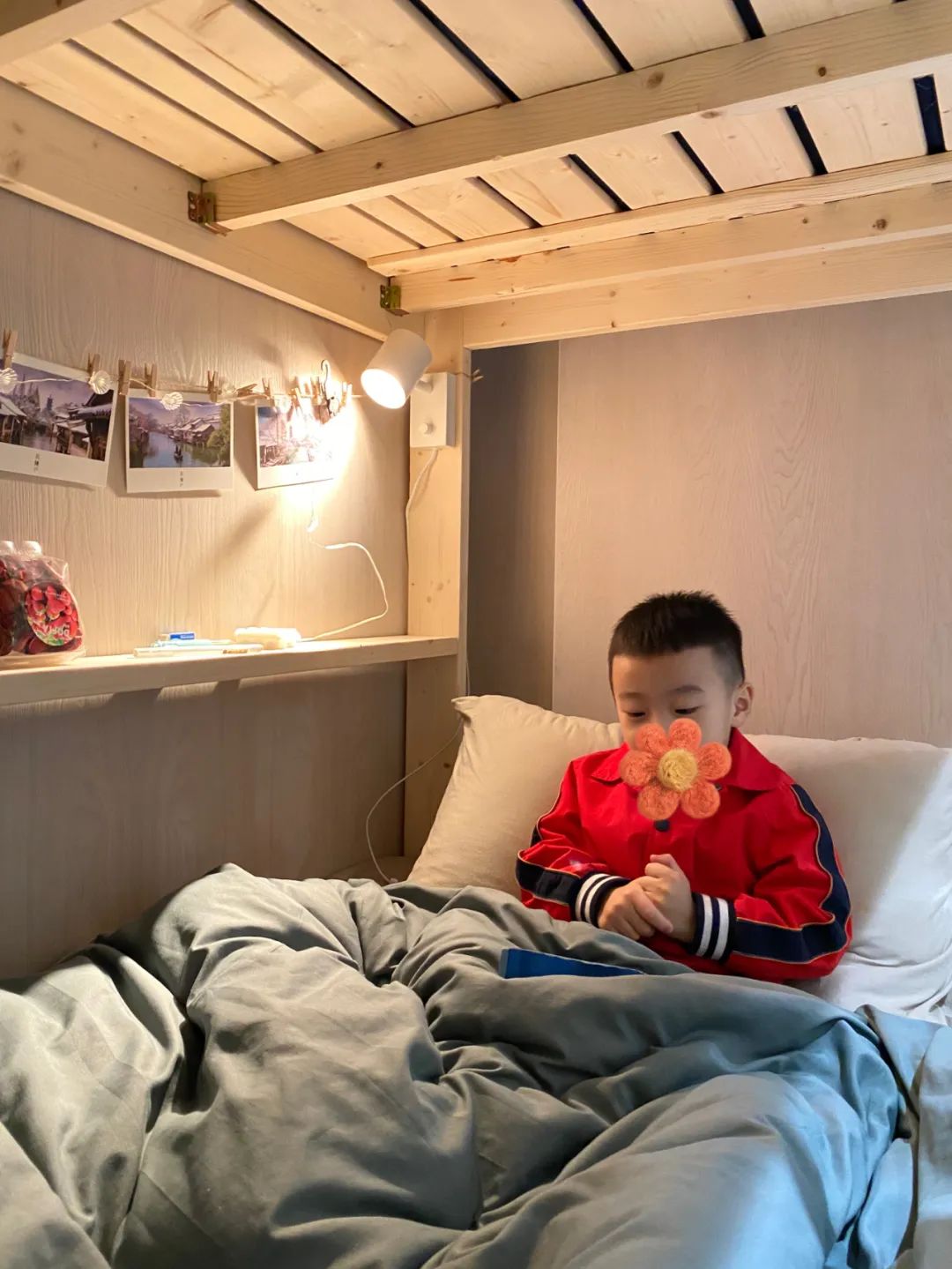 80㎡三口之家，餐厅里种树、可移动儿童房、大浴缸，日子又慢又美