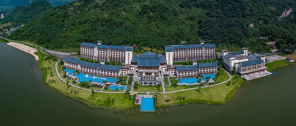 清远宝晶宫天鹅湖温泉酒店,清远顶级豪华酒店