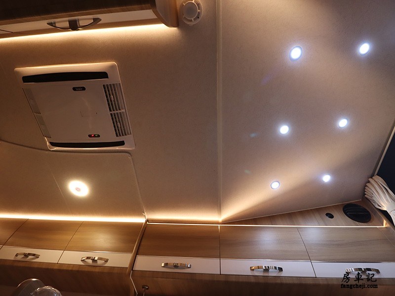 依维柯宝迪b型房车无中门版,依维柯宝迪c型房车