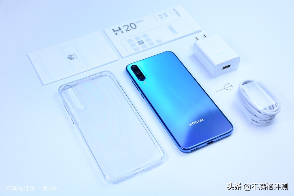 荣耀20青春版缺点,荣耀20青春版评测对比