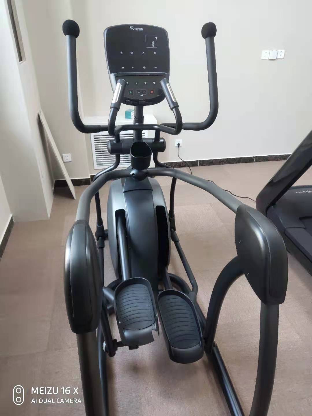 椭圆机与跑步机卡路里消耗区别,跑步机和椭圆机消耗能量对比