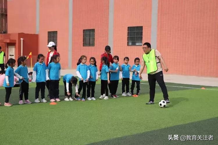 郑州市建设路小学足球,郑州市实验小学足球文化艺术节