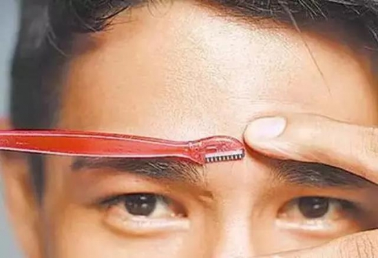 男生眉毛怎么修眉尖,男士修眉去哪里修眉毛