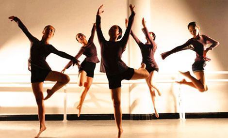 中老年学习舞蹈的情况有哪些,中老年学舞蹈的基础训练有哪些