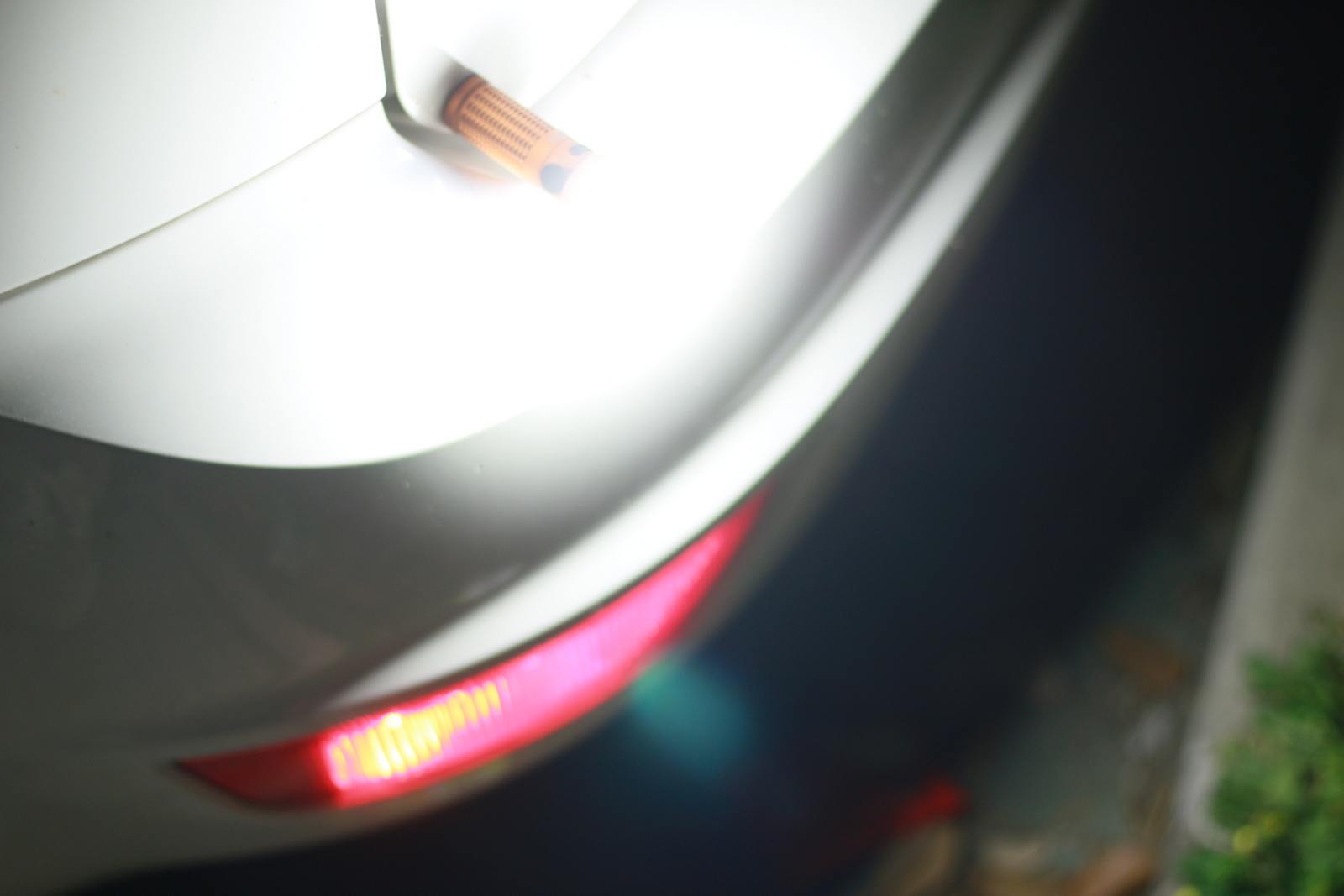 傲雷baton3手电筒特别版,傲雷baton3pro紫色