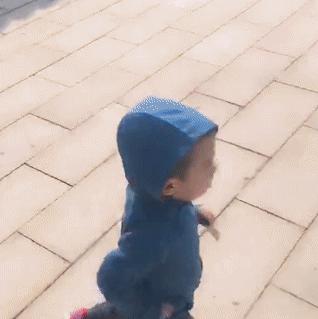 小学生健康用眼方式纠正浅度近视,怎么改善孩子眼睛中度近视