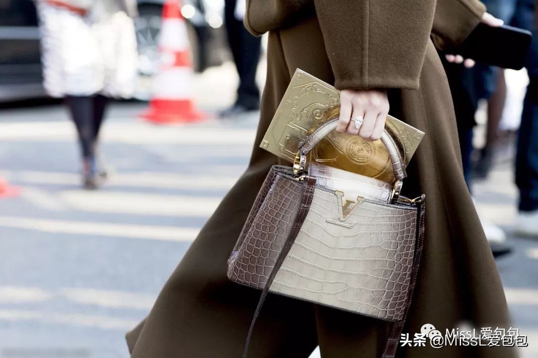 母亲节给妈妈做什么样的包包,母亲节该送什么样的包包