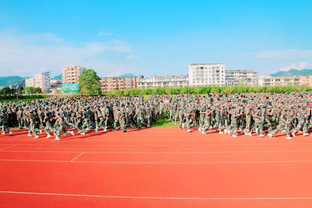 江西省南康中学校歌歌词,大余南安中学校歌