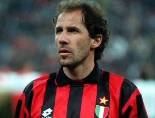 意甲最佳阵容劳塔罗,卫报评历史最佳运动员