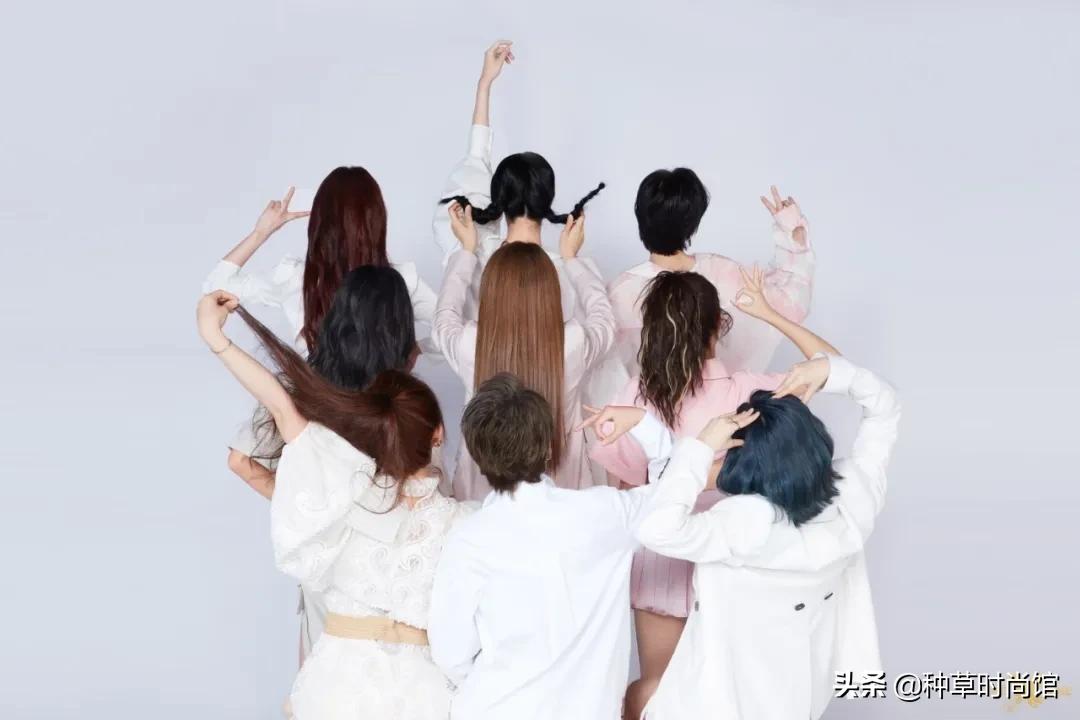 别再烫羊毛卷了！今夏“奶茶发”火了，超洋气