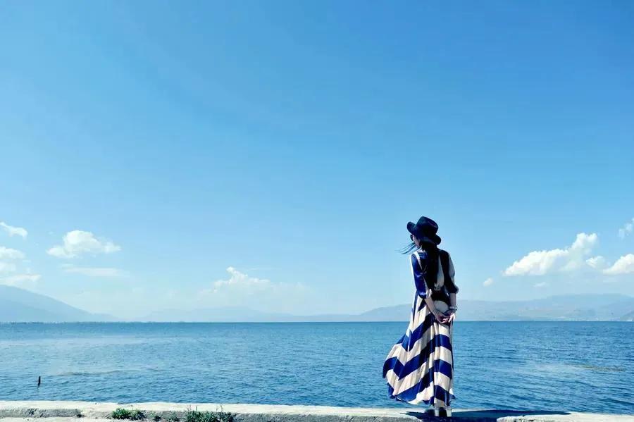 北京高管人妻*恋虐**男嫩模，震碎老公三观：睁眼吧，越刺激越要命