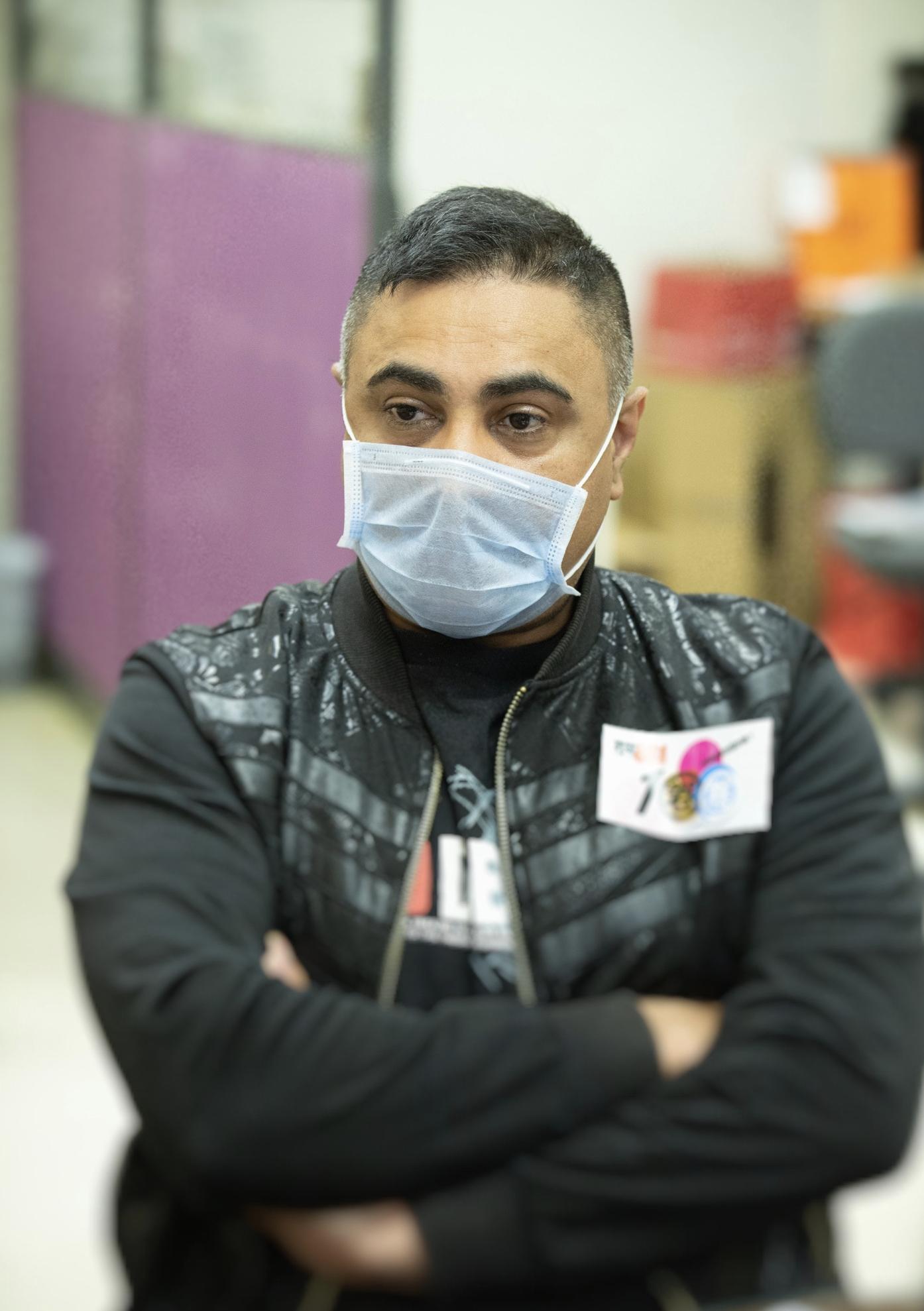 49岁TVB印裔绿叶乔宝宝街头免费送口罩，亲身赴印度采购成本低廉