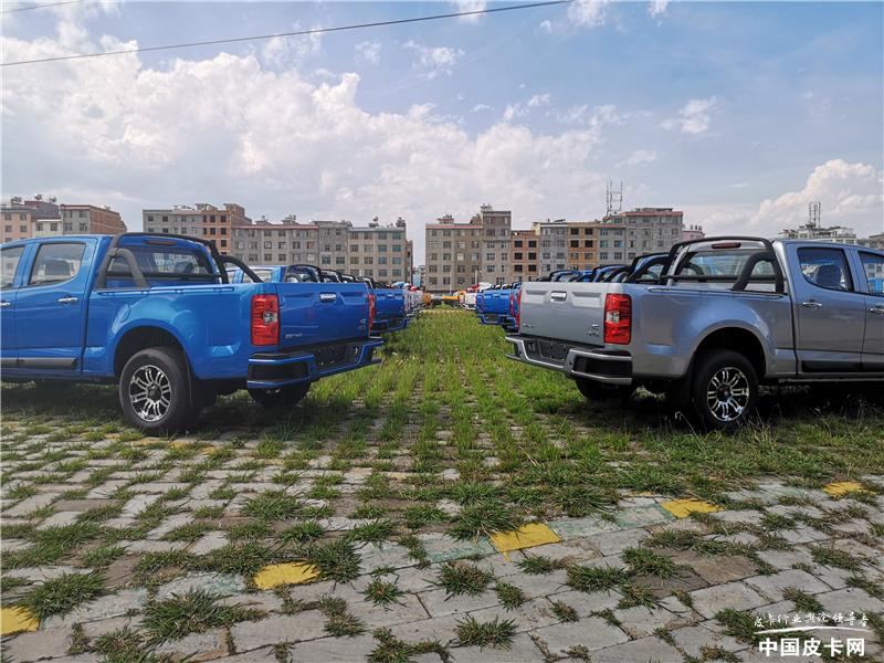 一汽蓝舰多少钱,6万左右的新国六皮卡