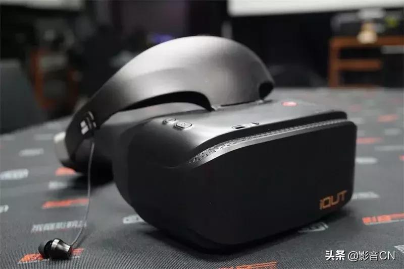 爱奇艺奇遇2代VR一体机：在家也能享受的虚拟巨幕影厅