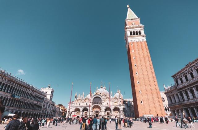 世界上唯一一个没有汽车的城镇,除了威尼斯唯一没有车辆的城市