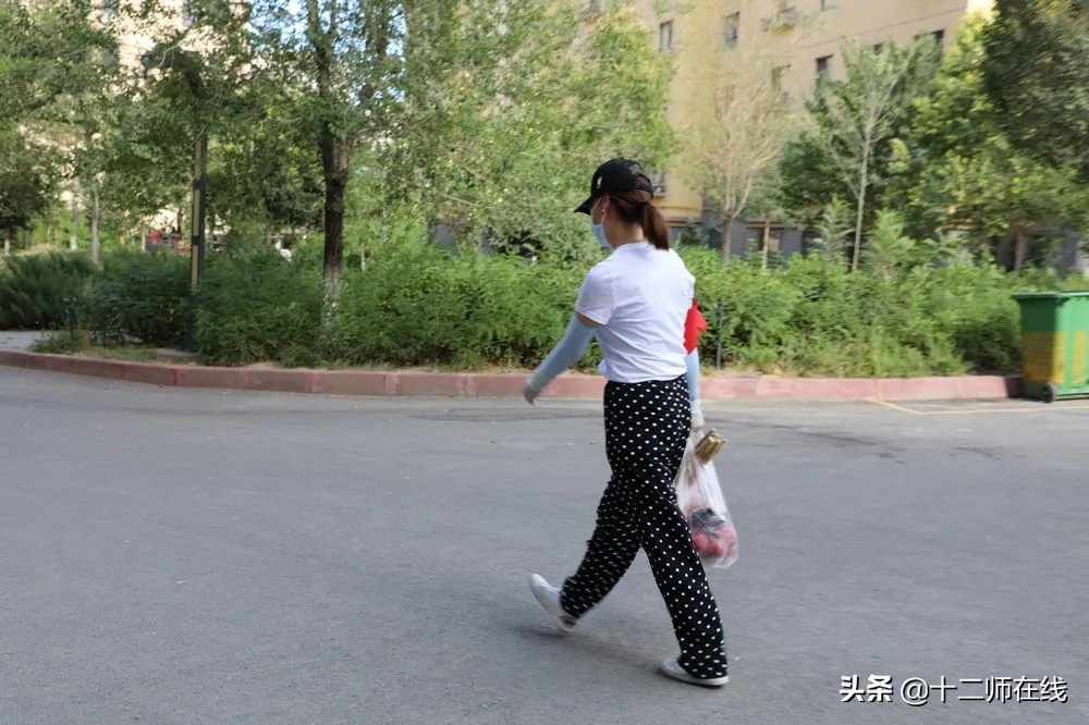 战疫情绽芳华疫线警花别样红,乌鲁木齐警花抗疫一线绽芳华