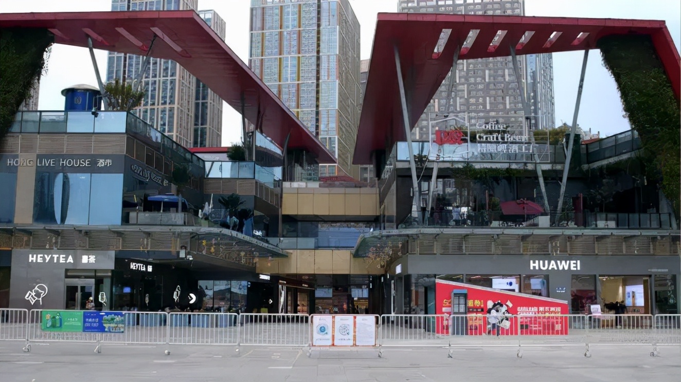 花果园购物中心攻略,花果园游玩推荐晚上