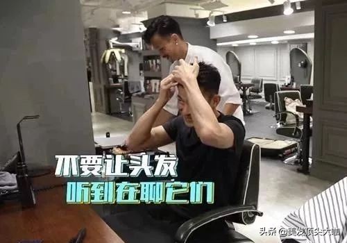 被演艺事业耽误的歌手,天王级发型师刘德华