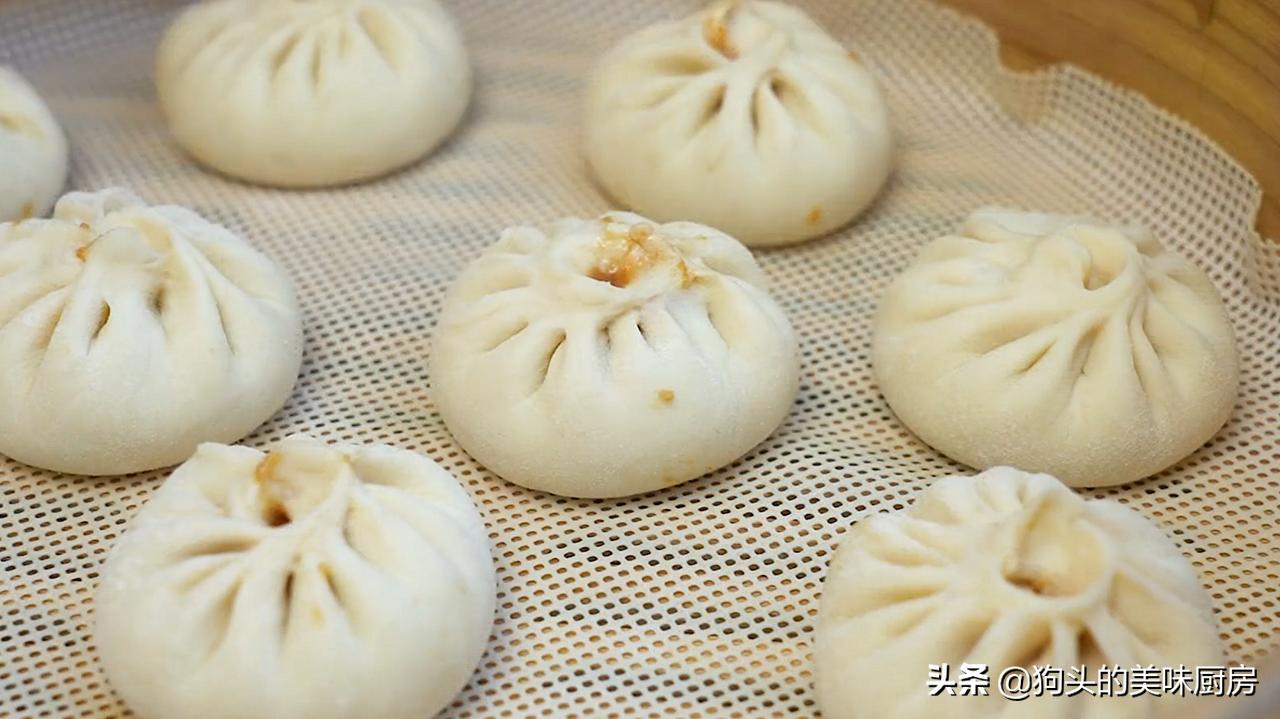 正宗小笼包怎么调馅儿才好吃,流汁小笼包的做法全过程