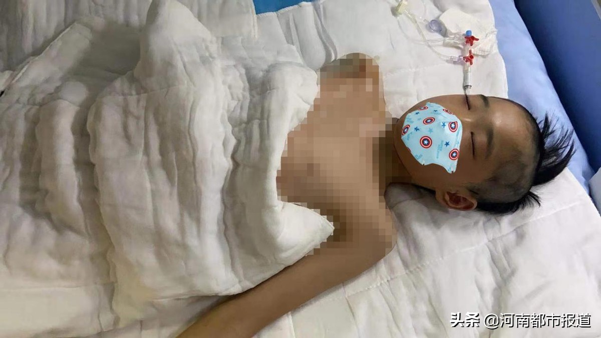 男童被电击导致右臂截肢,7岁男童被电击伤右臂截肢后续