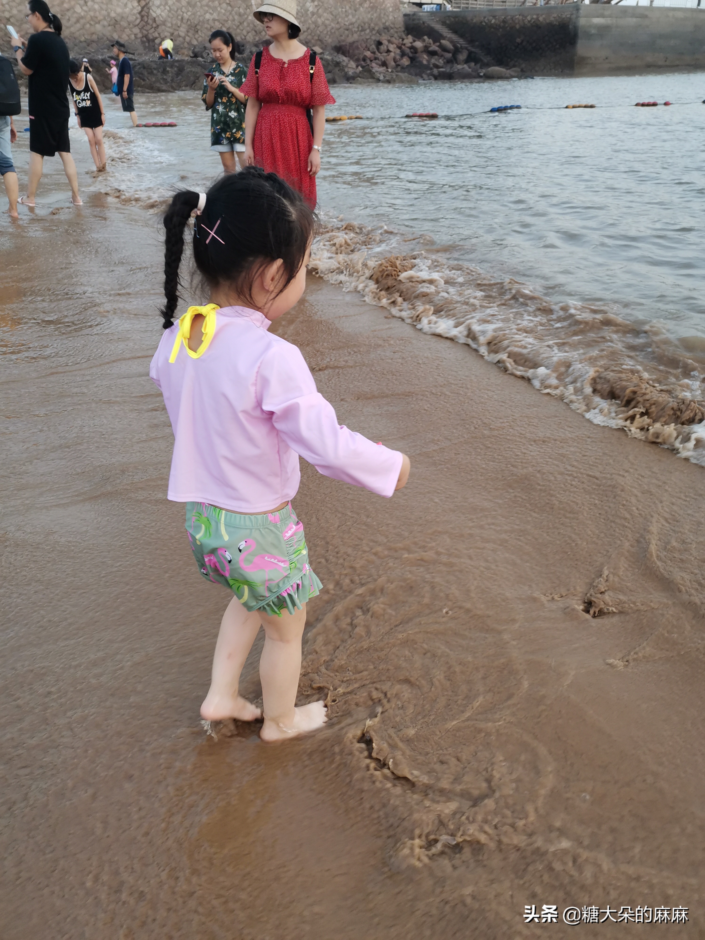 小孩到海边玩需要注意的事项,带孩子去海滩玩需要注意些什么