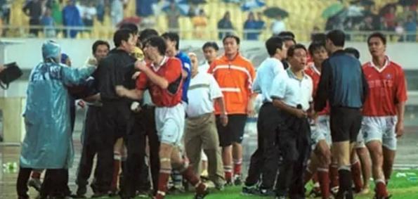 吉利曾赞助广州球队一年,最后却愤然退出足坛