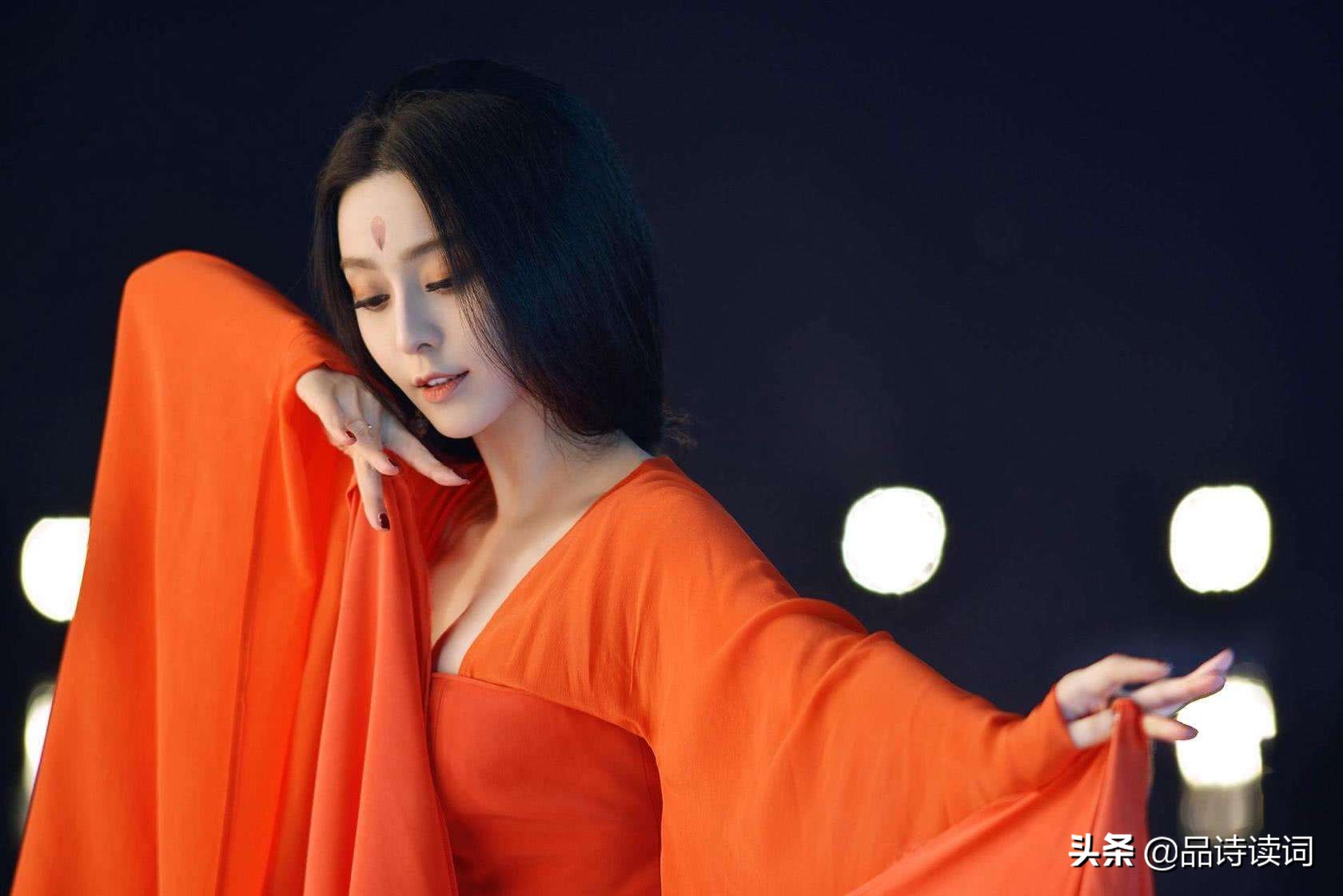 李白拍唐玄宗马屁的诗,李白被人嘲笑写下一首霸气诗