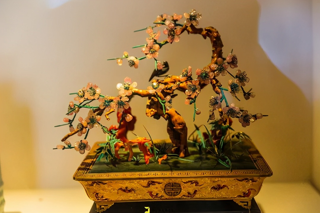 崇庆皇太后寿康宫,寿康宫崇庆太后与十三贝勒