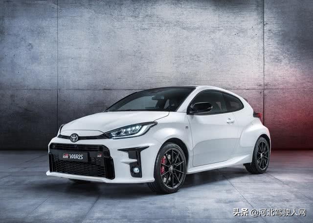 本田思域王露峥嵘丰田YARIS很有型东京改装车展大爆发