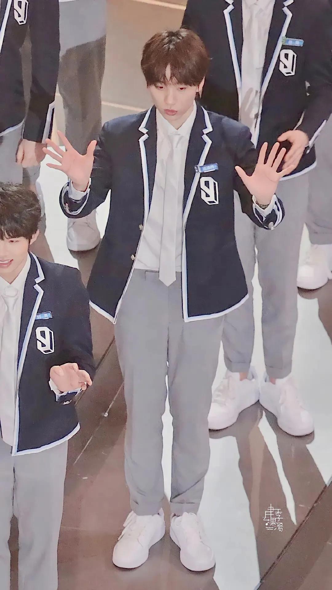 青3最新选手名单,肖战王一博丁禹兮三人头像