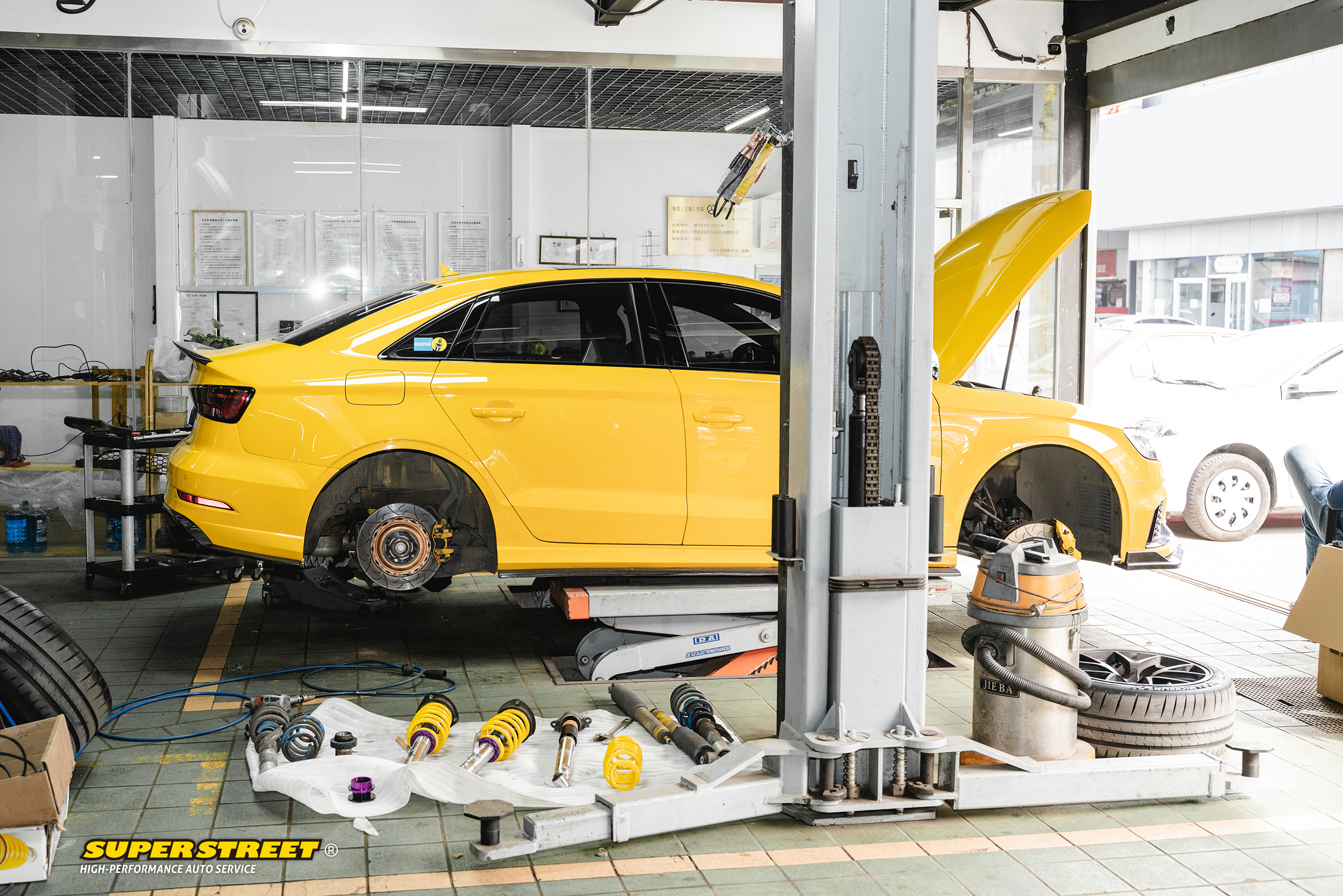 奥迪S3拆掉BILSTEINB16，换上KWV3绞牙避震，只想更舒适。