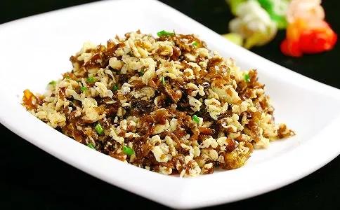 你吃过这天然的菌藻类组合物吗？含有瘦身必需的蛋白质和维生素