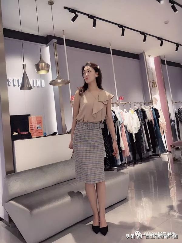 职业装不要西服,职业装穿起来不好看