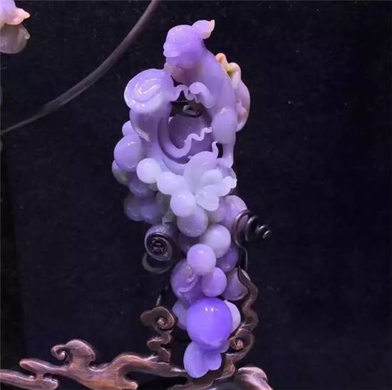 蓝底紫罗兰翡翠,粉紫罗兰和蓝紫色翡翠哪个更值钱